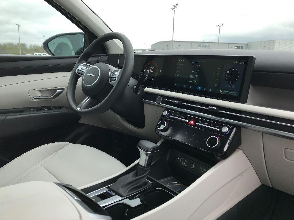 new 2026 Hyundai Tucson car, priced at $33,630