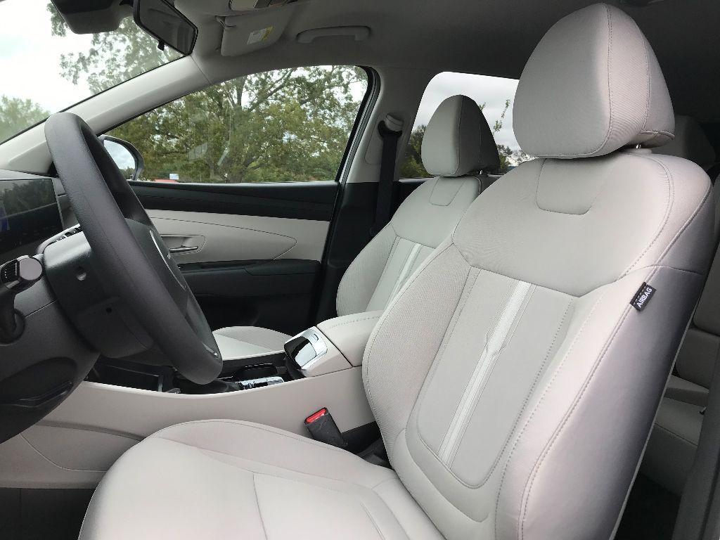 new 2026 Hyundai Tucson car, priced at $33,470