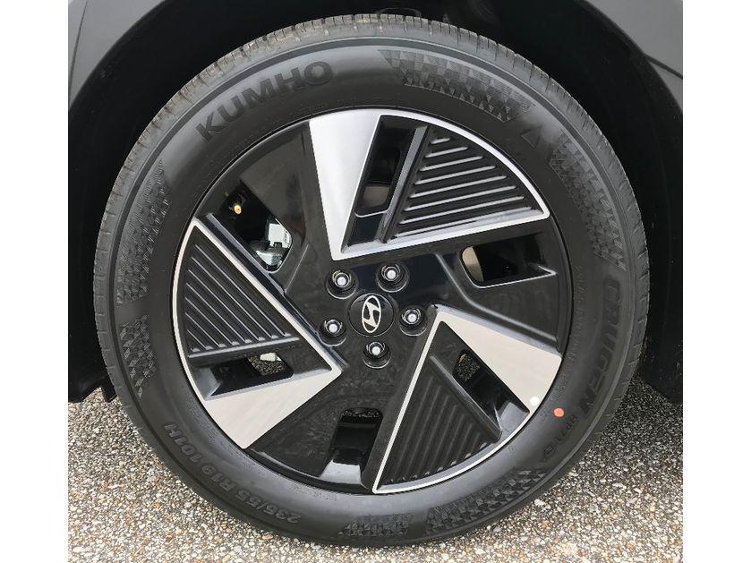 new 2025 Hyundai IONIQ 5 car, priced at $48,301