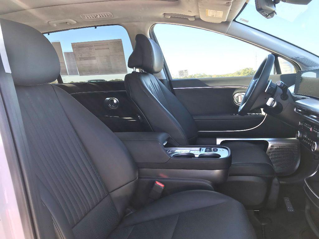 new 2026 Hyundai IONIQ 9 car, priced at $78,170