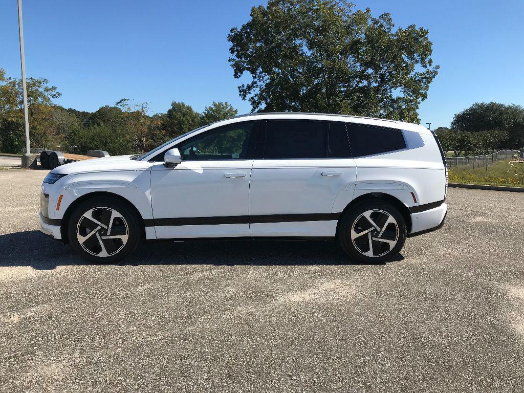 new 2026 Hyundai IONIQ 9 car, priced at $78,170