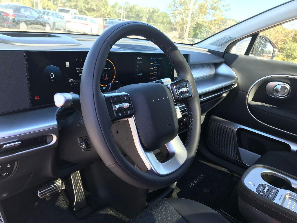 new 2026 Hyundai IONIQ 9 car, priced at $78,170