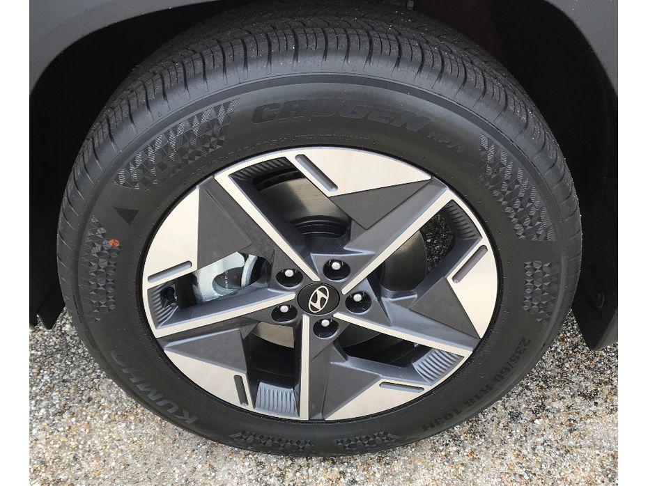 new 2025 Hyundai Tucson car, priced at $32,531