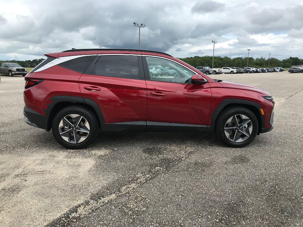 new 2025 Hyundai Tucson car, priced at $32,531