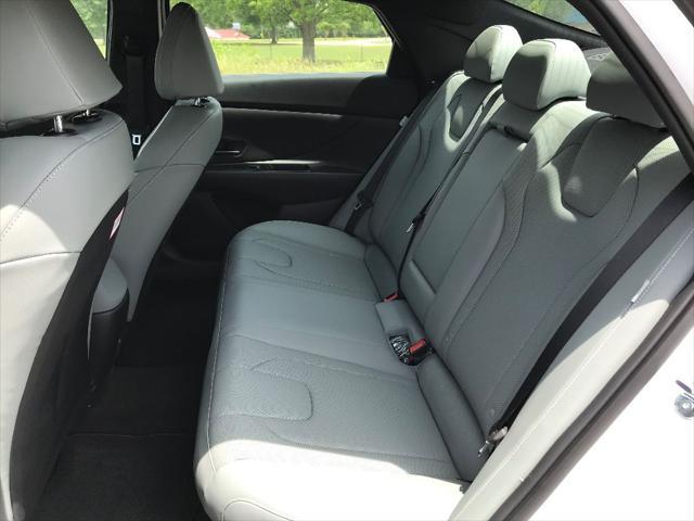 new 2025 Hyundai Elantra car, priced at $33,678