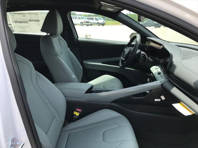 new 2025 Hyundai Elantra car, priced at $33,678
