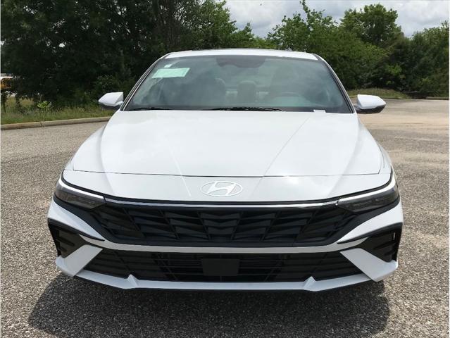 new 2025 Hyundai Elantra car, priced at $33,678