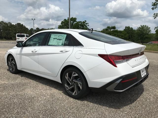 new 2025 Hyundai Elantra car, priced at $33,678