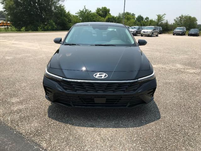 new 2025 Hyundai Elantra car, priced at $30,233