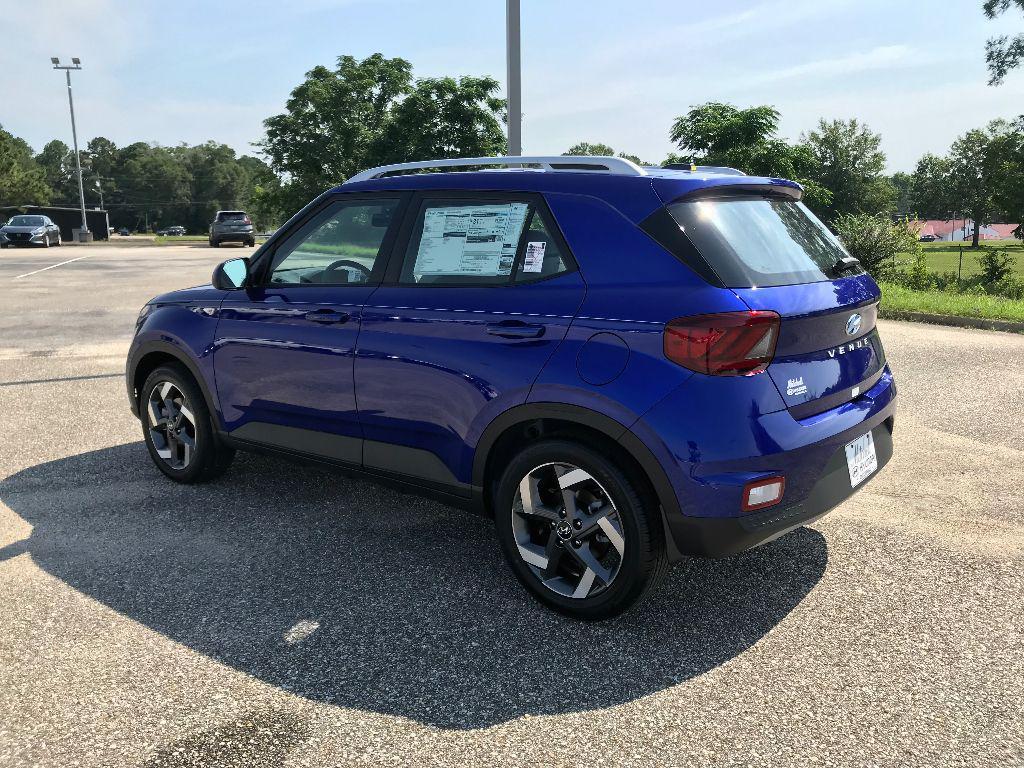 new 2025 Hyundai Venue car, priced at $23,641