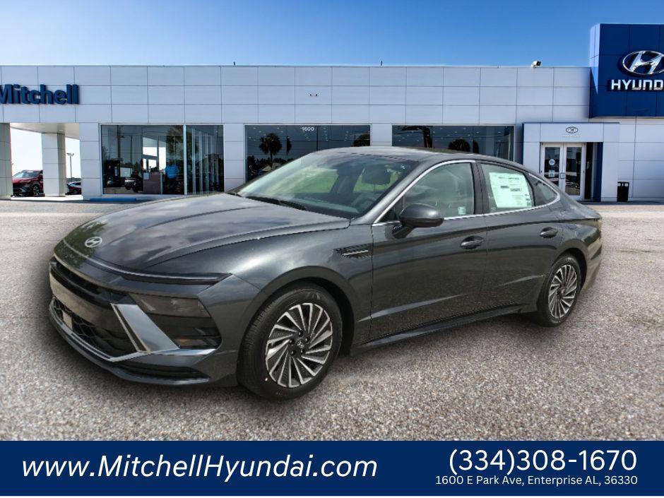 new 2025 Hyundai Sonata Hybrid car, priced at $32,081