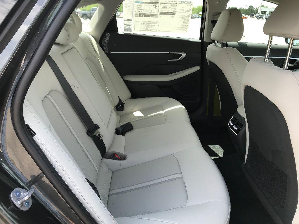 new 2025 Hyundai Sonata Hybrid car, priced at $31,330