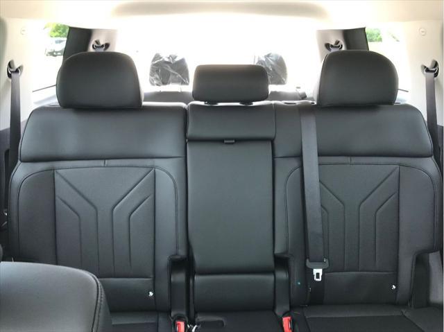 new 2025 Hyundai Santa Fe car, priced at $43,895