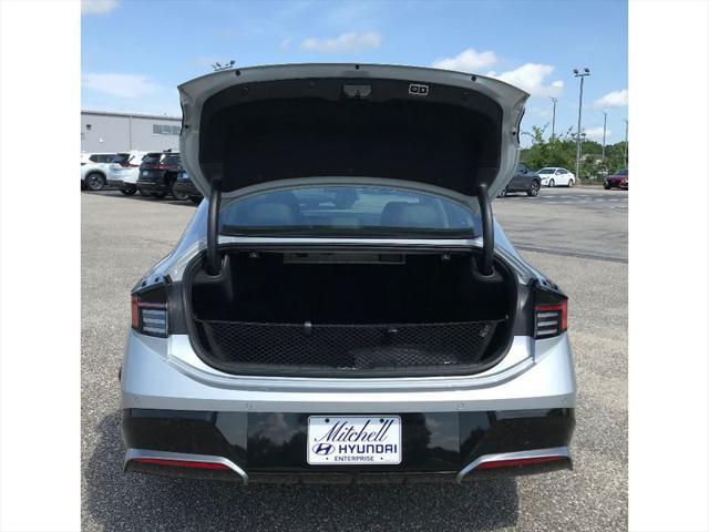new 2025 Hyundai Sonata Hybrid car, priced at $41,153