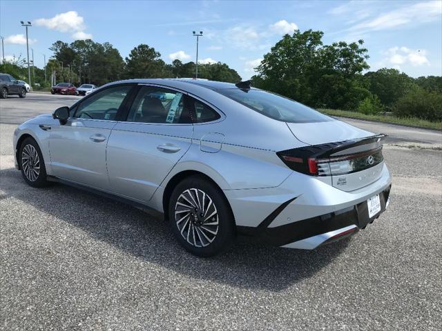 new 2025 Hyundai Sonata Hybrid car, priced at $41,153