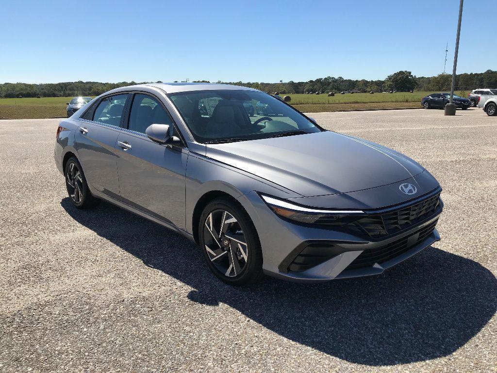 new 2025 Hyundai Elantra car, priced at $28,685