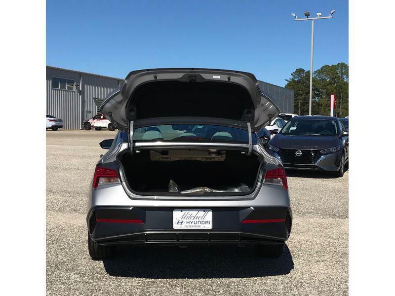 new 2025 Hyundai Elantra car, priced at $28,685