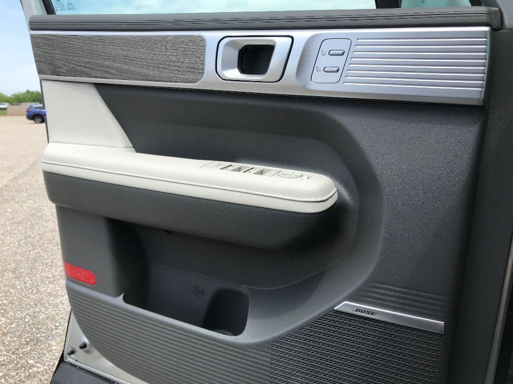 new 2025 Hyundai Santa Fe car, priced at $44,981