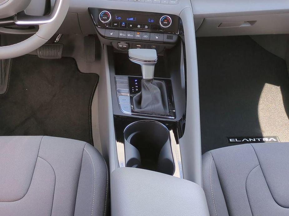 new 2024 Hyundai Elantra car, priced at $28,307