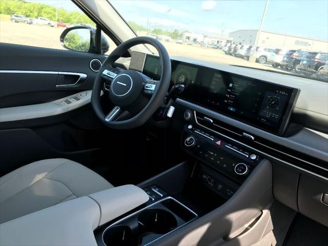 new 2025 Hyundai Sonata car, priced at $31,403