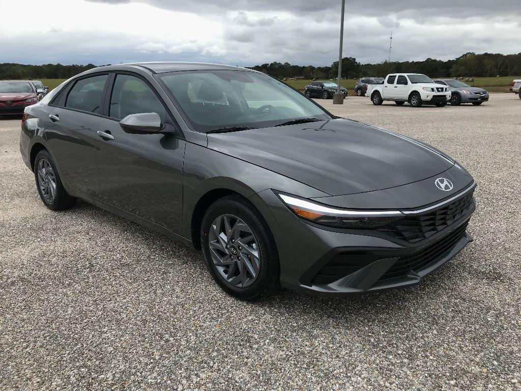 new 2026 Hyundai ELANTRA HEV car, priced at $27,315