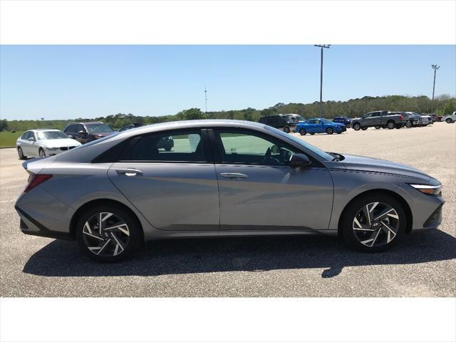 new 2025 Hyundai Elantra car, priced at $26,333