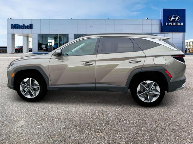 new 2025 Hyundai Tucson Hybrid car, priced at $39,978