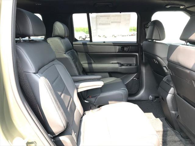 new 2025 Hyundai SANTA FE HEV car, priced at $50,184