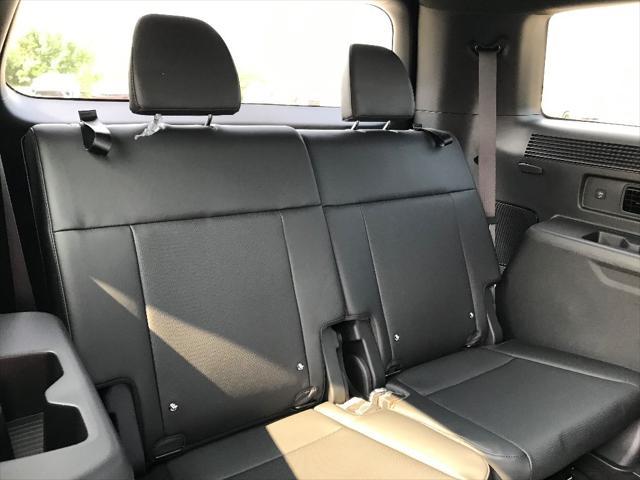 new 2025 Hyundai SANTA FE HEV car, priced at $50,184