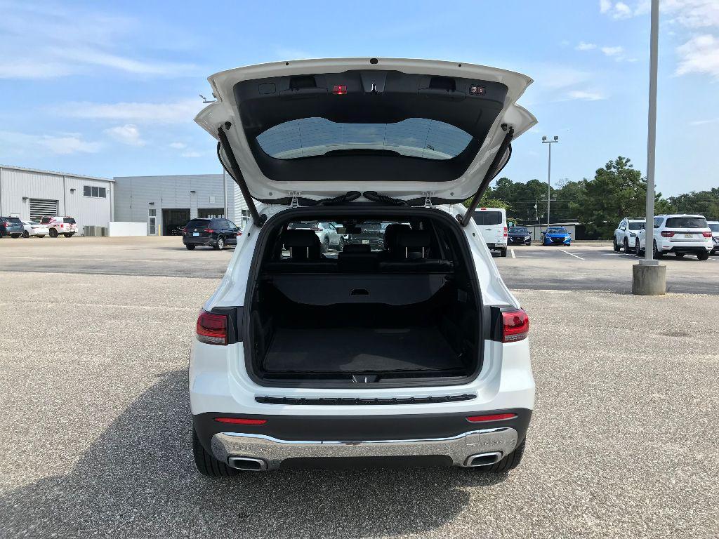 used 2020 Mercedes-Benz GLB 250 car, priced at $22,906