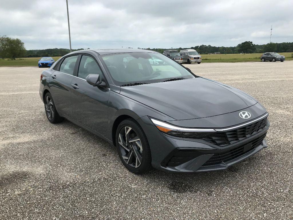 new 2025 Hyundai Elantra car, priced at $26,793