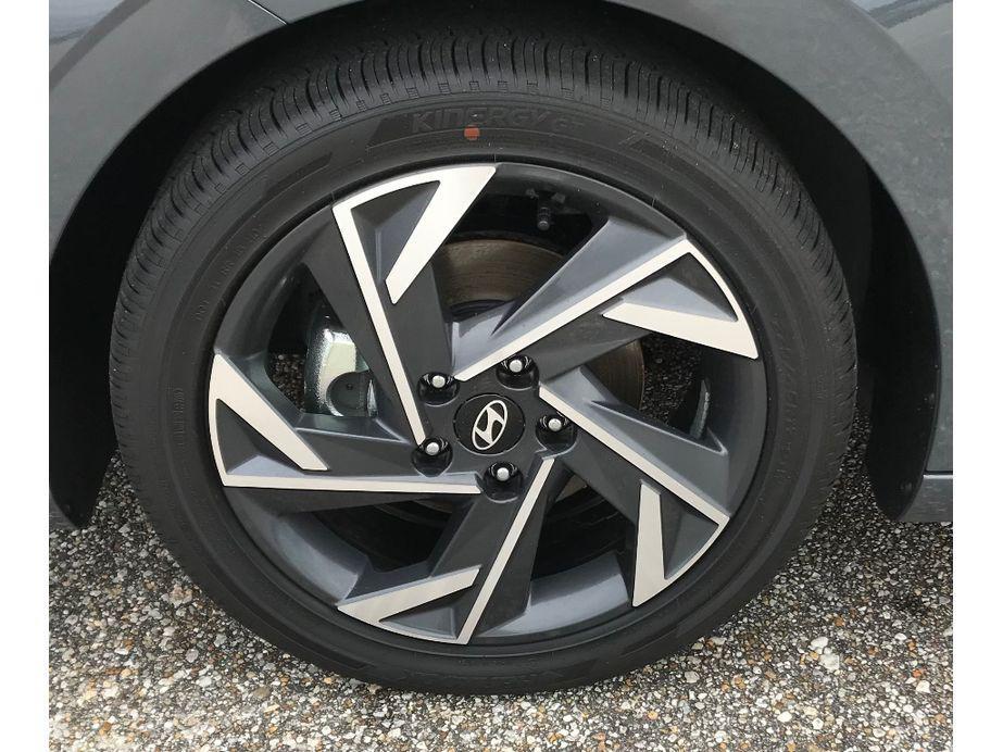 new 2025 Hyundai Elantra car, priced at $26,793