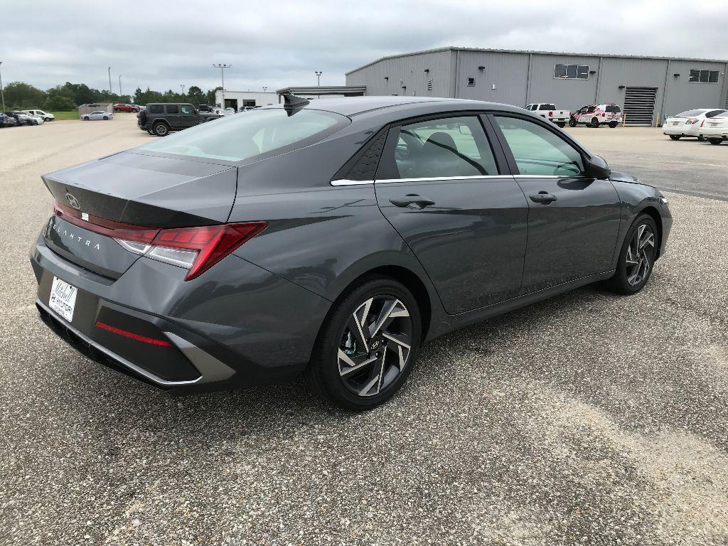 new 2025 Hyundai Elantra car, priced at $26,793