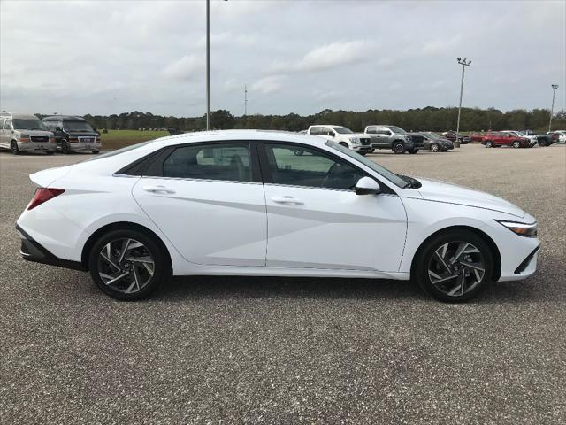 new 2025 Hyundai Elantra car, priced at $29,987