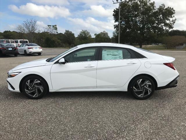 new 2025 Hyundai Elantra car, priced at $29,987