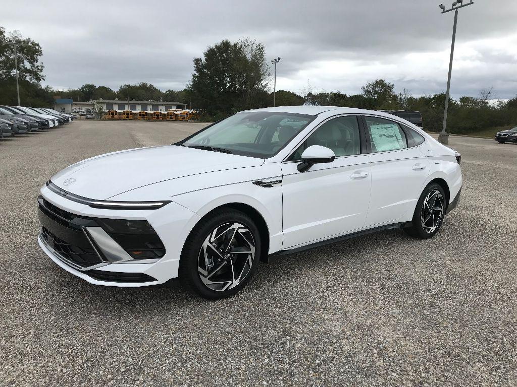 new 2026 Hyundai Sonata car, priced at $31,350