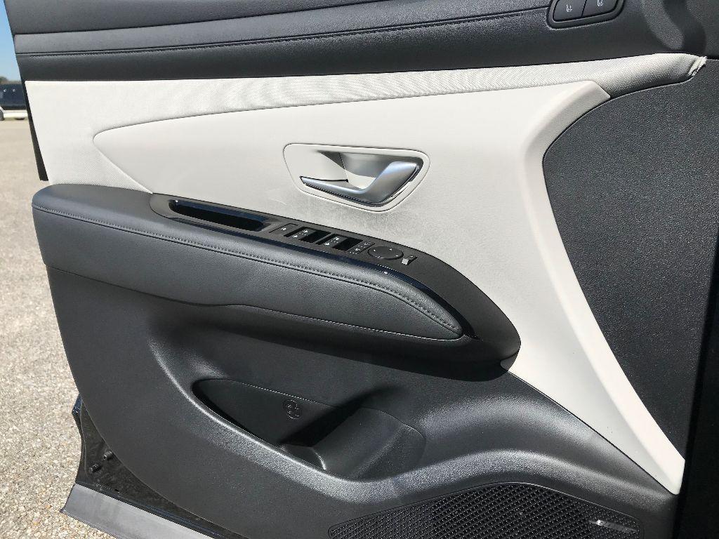 new 2025 Hyundai Tucson car, priced at $40,406