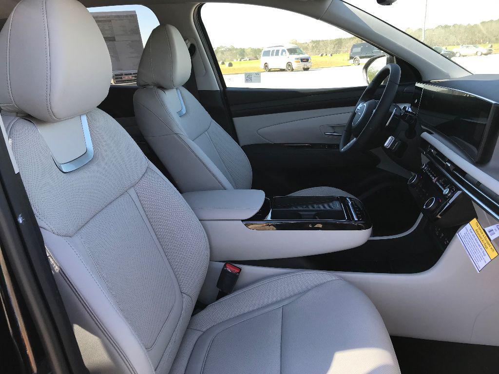 new 2025 Hyundai Tucson car, priced at $40,406
