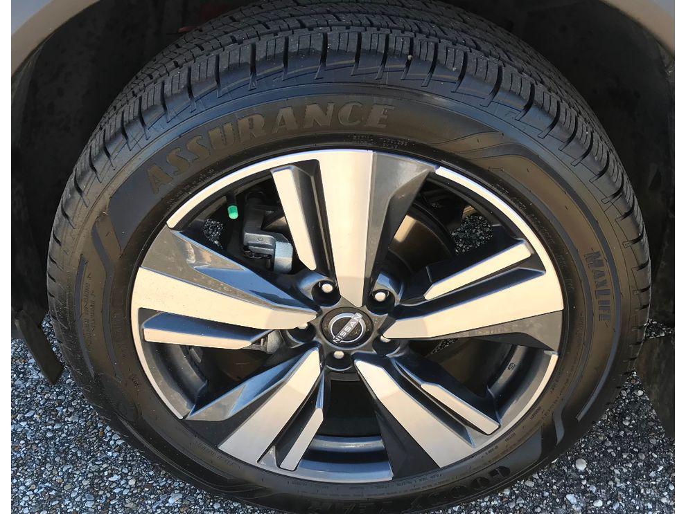 used 2023 Nissan Rogue car, priced at $24,819