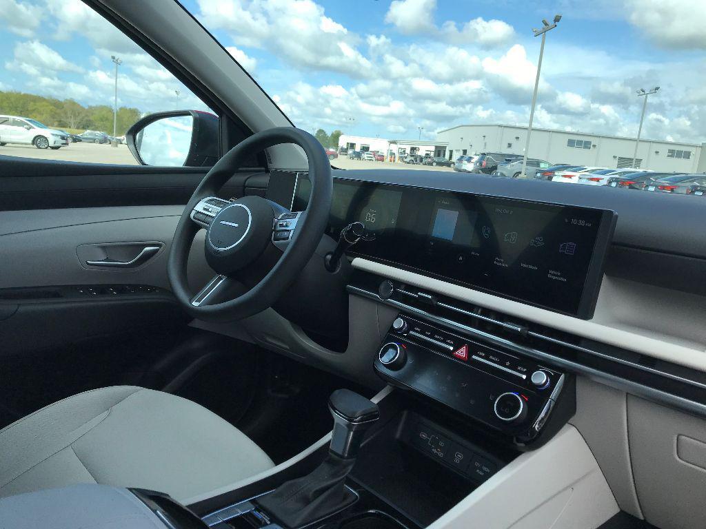 new 2026 Hyundai Tucson car, priced at $33,605