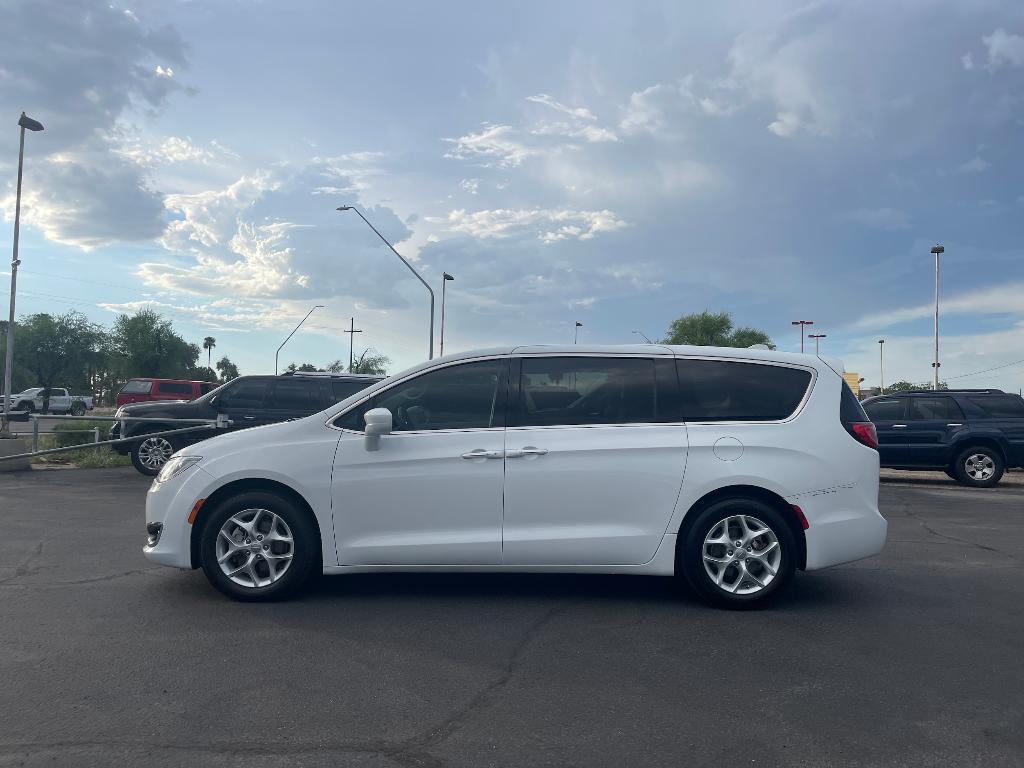 used 2018 Chrysler Pacifica car, priced at $17,495