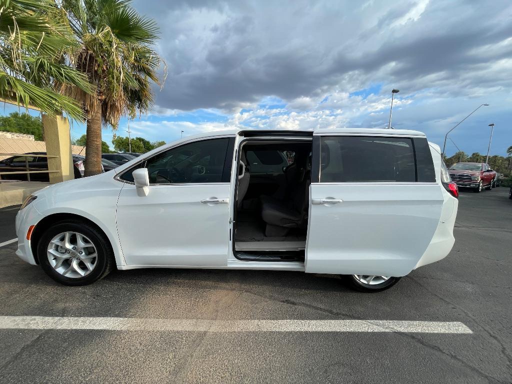 used 2018 Chrysler Pacifica car, priced at $17,495