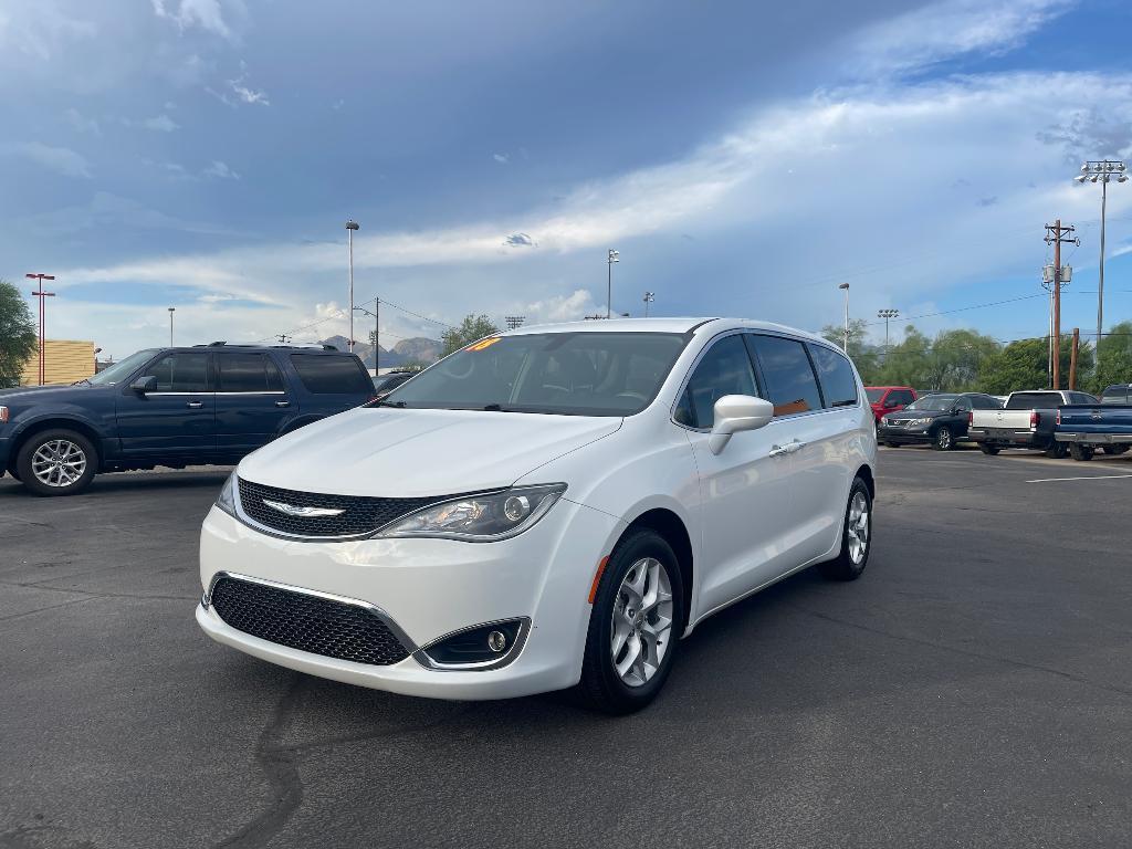 used 2018 Chrysler Pacifica car, priced at $17,495