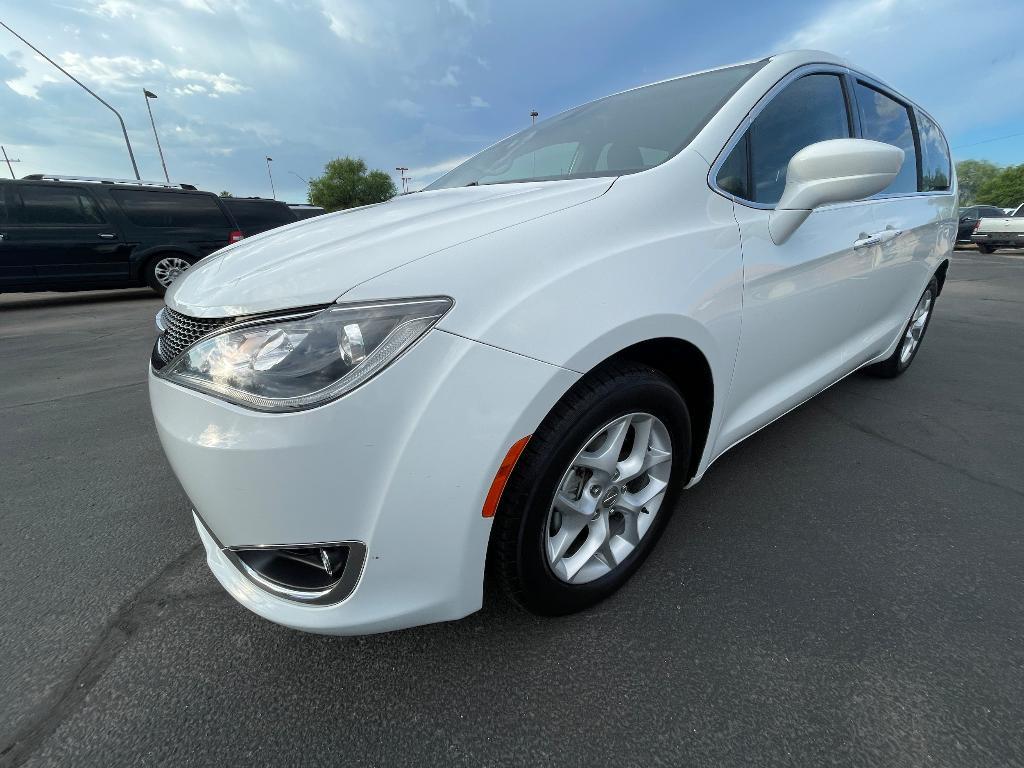 used 2018 Chrysler Pacifica car, priced at $17,495