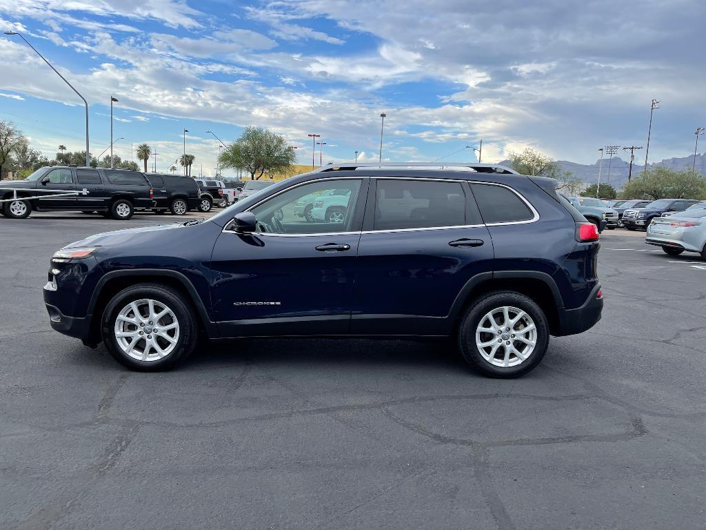 used 2014 Jeep Cherokee car, priced at $8,888