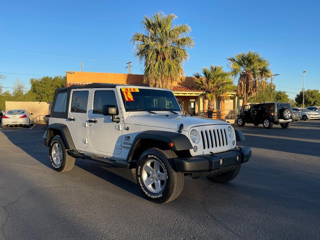 used 2014 Jeep Wrangler Unlimited car, priced at $14,995