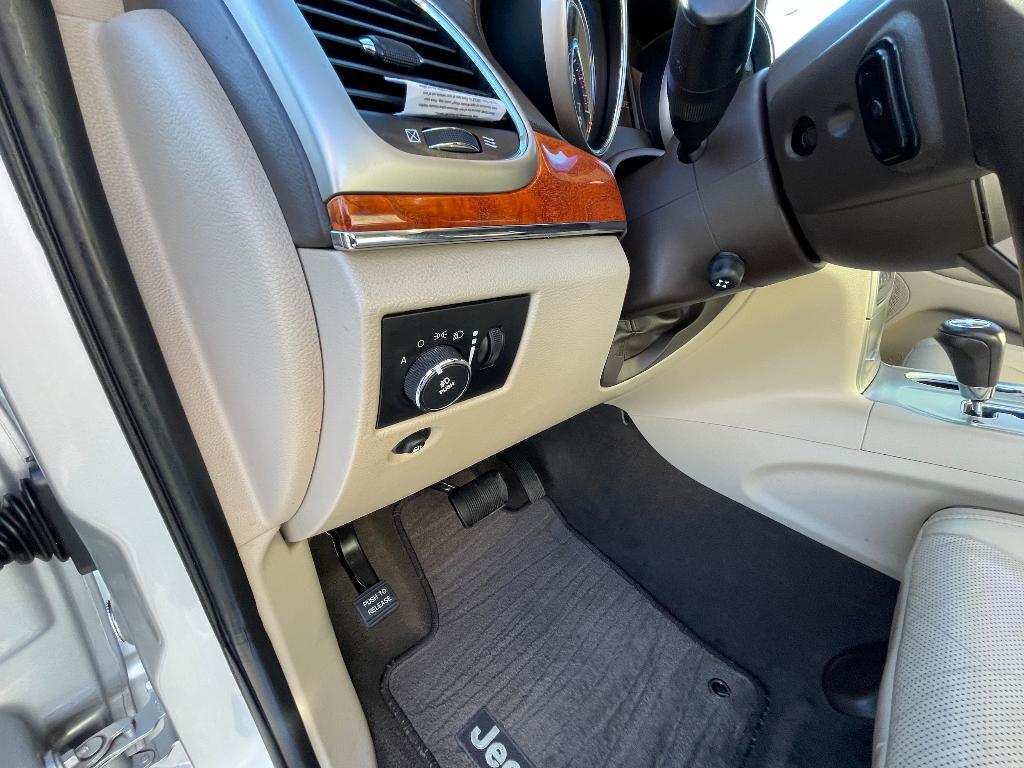 used 2012 Jeep Grand Cherokee car, priced at $8,995