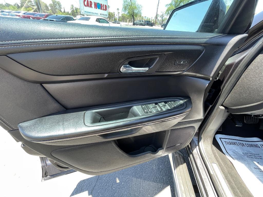 used 2015 Chevrolet Traverse car, priced at $11,995