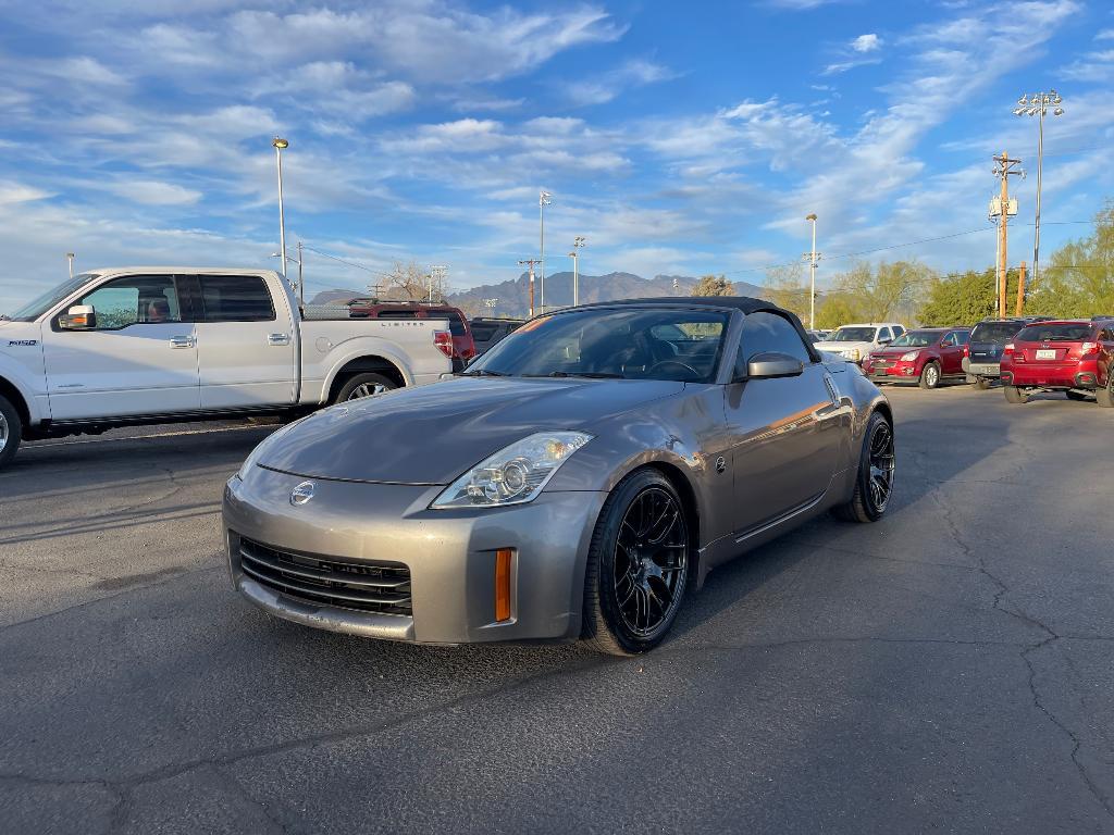 used 2007 Nissan 350Z car, priced at $10,995