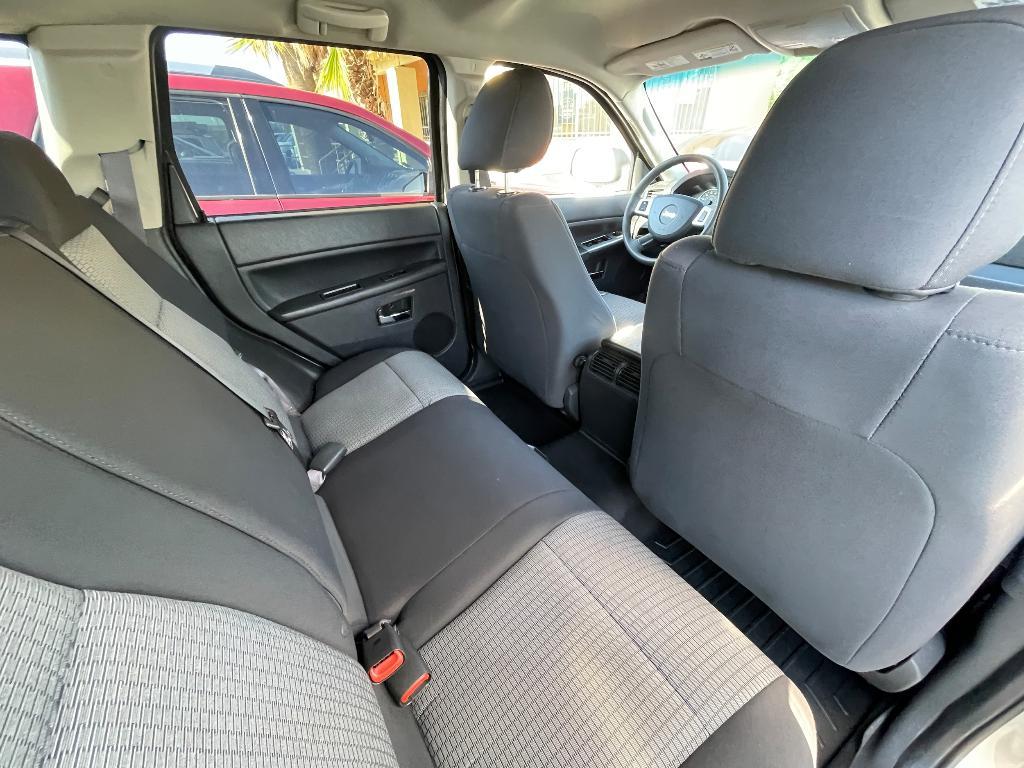 used 2010 Jeep Grand Cherokee car, priced at $6,699